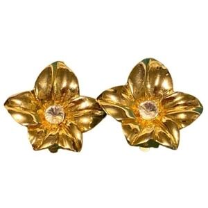 Gold tone flower clip on‎ earrings women OS